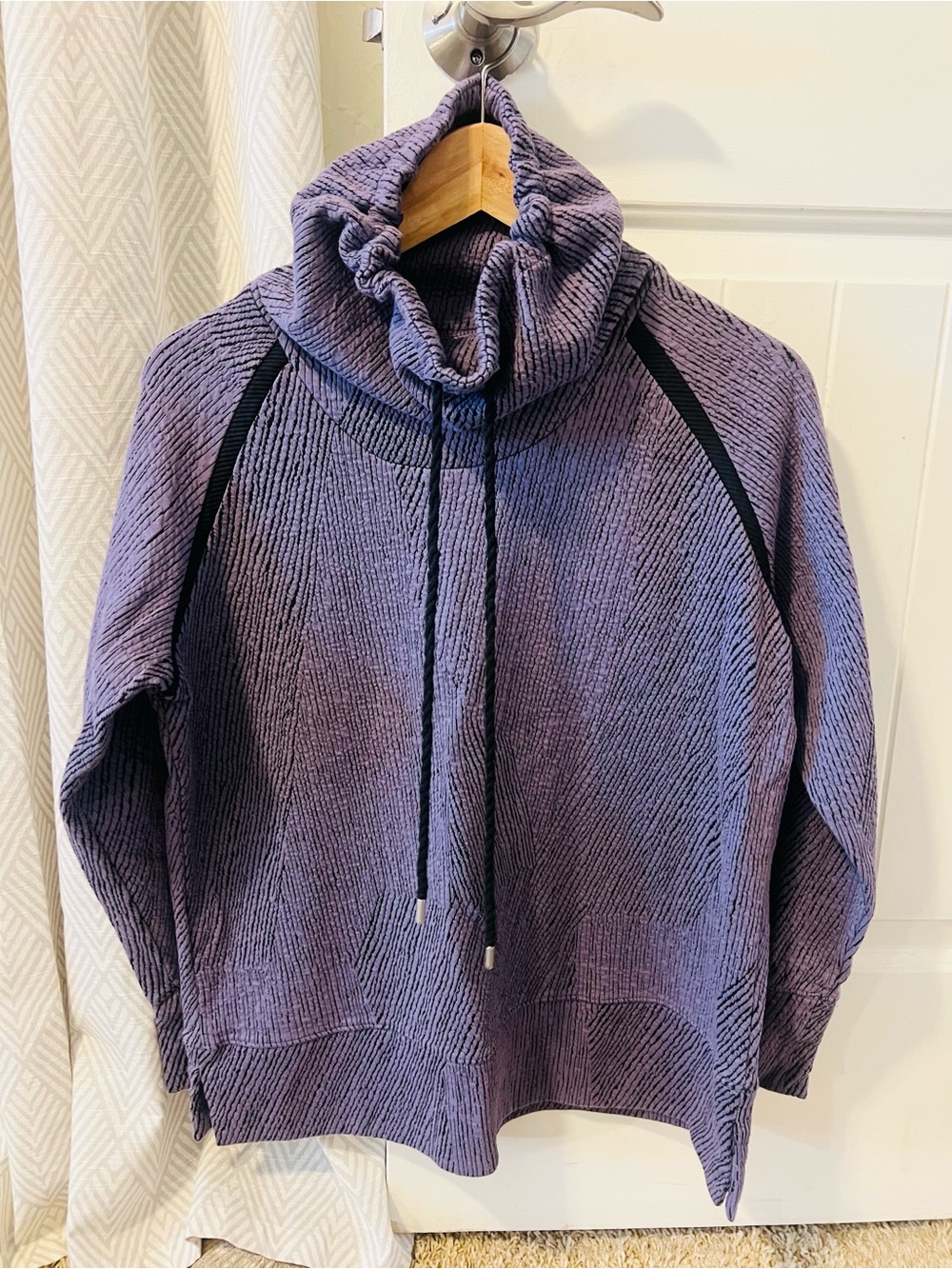 Cozy Purple Cowl Neck Women's Sweatshirt Textured Drawstrings Medium